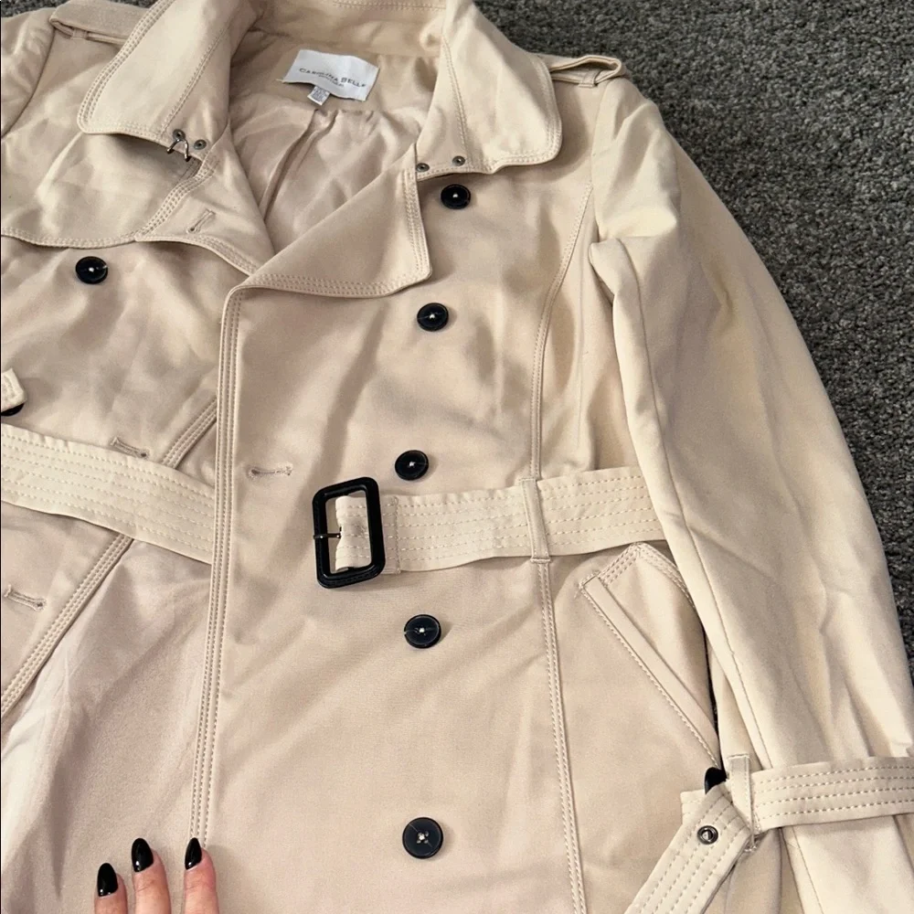 Elegant Cream Trench Coat for Women - Picture 11 of 13